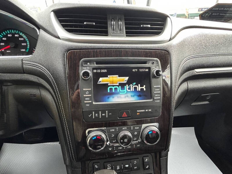 2016 Chevrolet Traverse LT