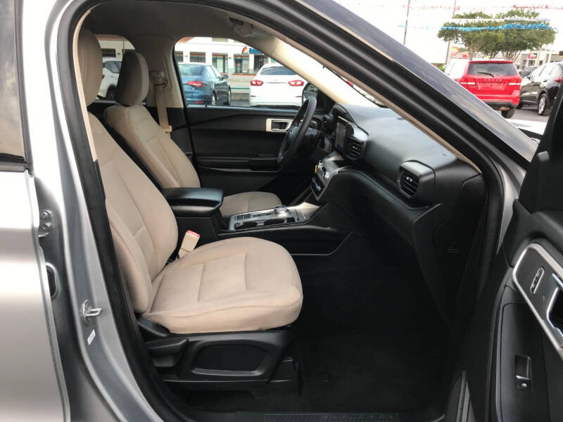 2020 Ford Explorer