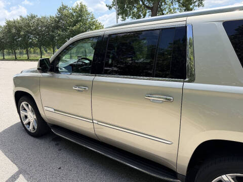 2017 Cadillac Escalade ESV Luxury