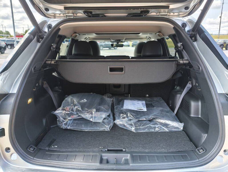 2026 Mitsubishi Outlander SE