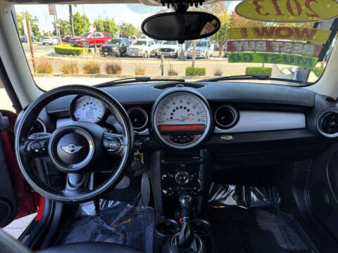 2013 MINI Hardtop Cooper