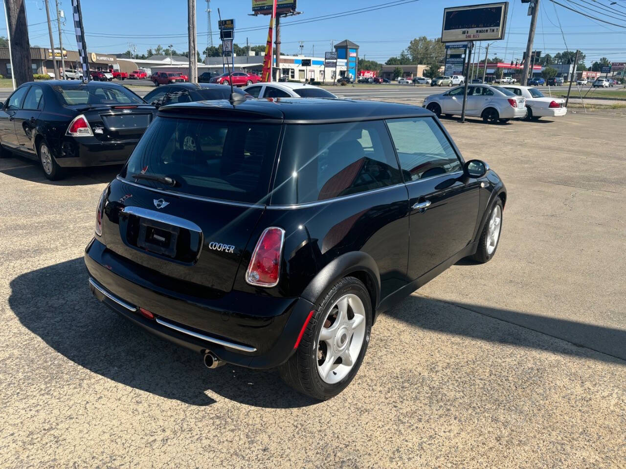 2005 MINI Cooper for sale at 5 Star Motorsports LLC in Clarksville, TN