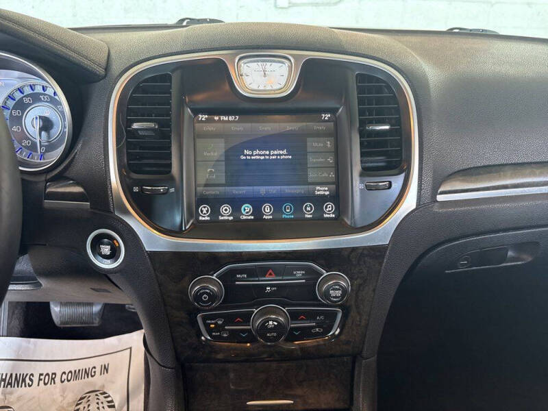 2017 Chrysler 300 C