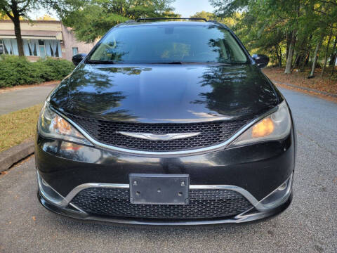 2017 Chrysler Pacifica Touring Plus