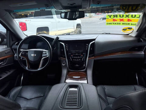 2018 Cadillac Escalade ESV Standard