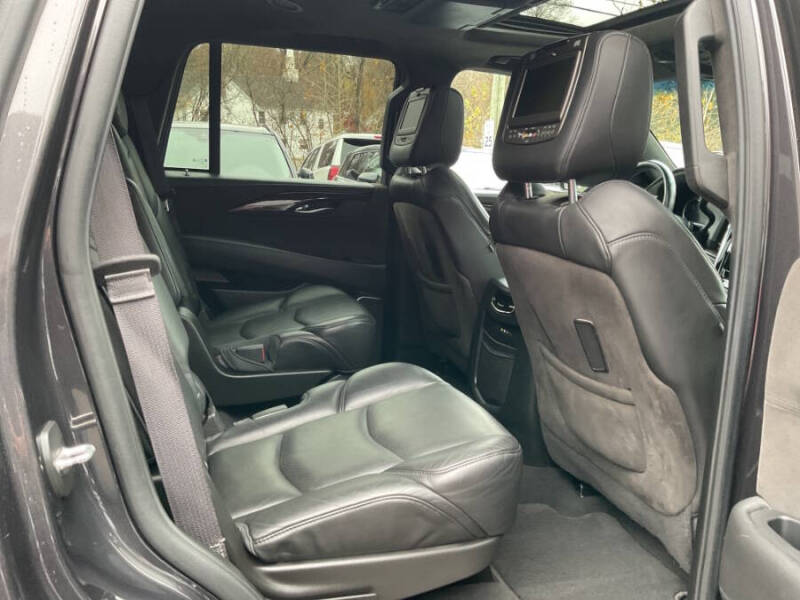 2016 Cadillac Escalade Platinum