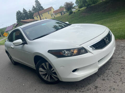 2009 Honda Accord for sale at Trocci's Auto Sales in West Pittsburg PA