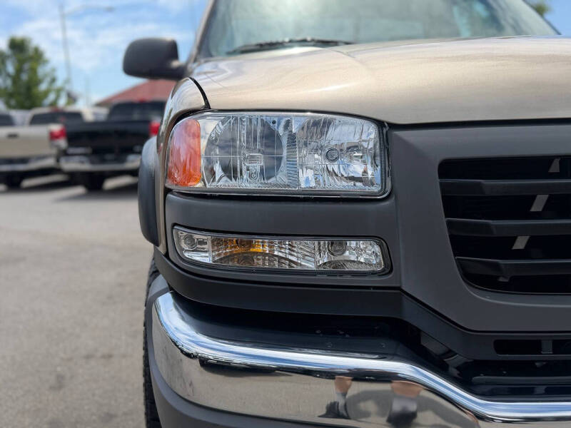 2006 GMC Sierra 2500HD SL1