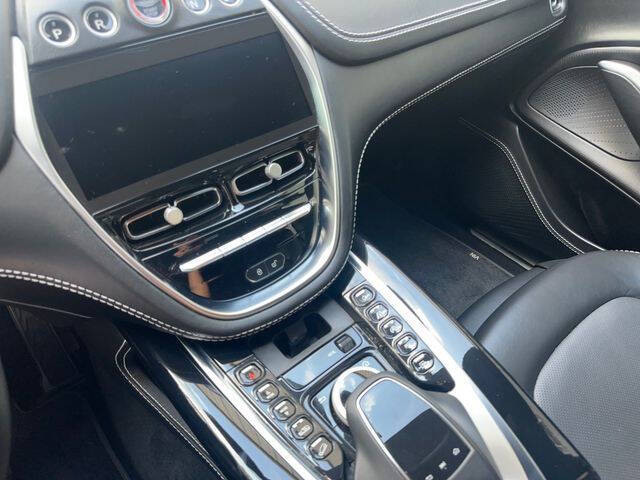 2021 Aston Martin DBX