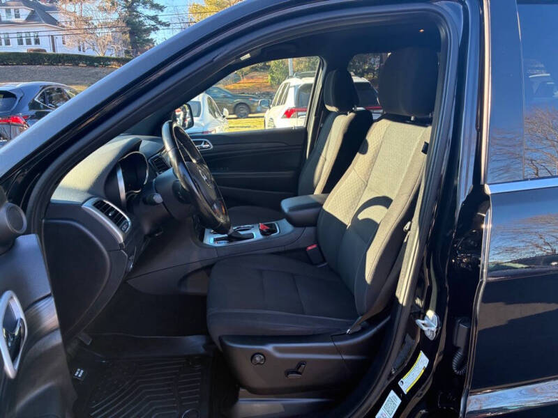 2020 Jeep Grand Cherokee Laredo E