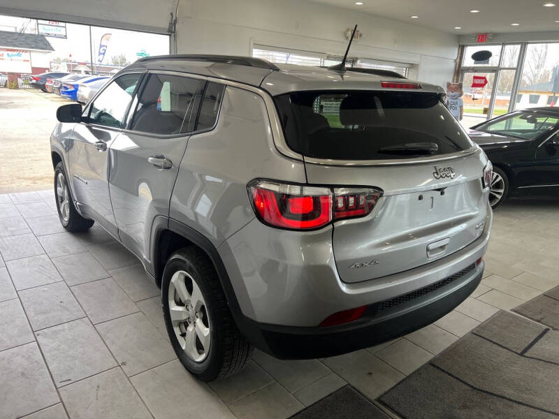 2019 Jeep Compass Latitude photo 6