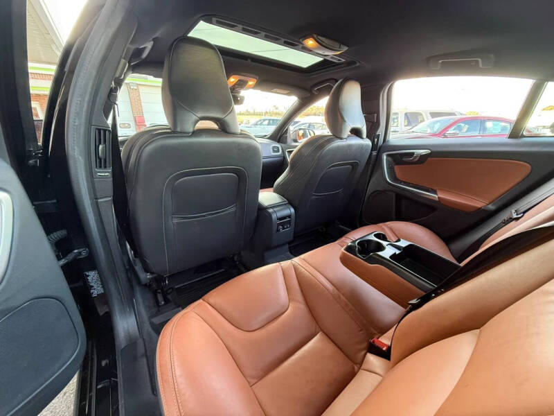 2015 Volvo S60 T5 Platinum