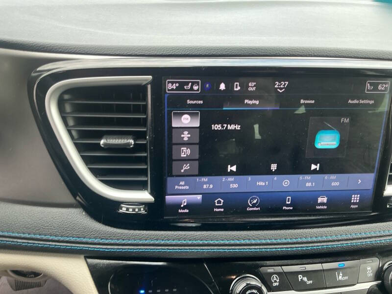 2021 Chrysler Pacifica Touring