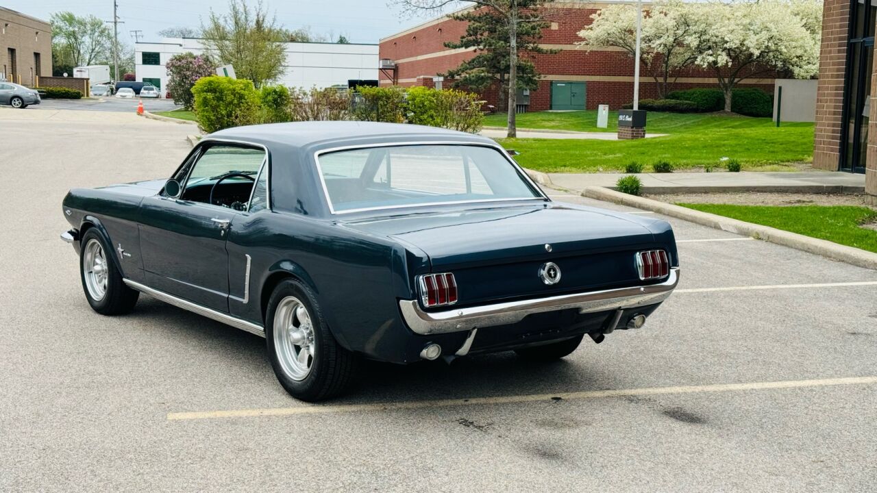 1965 Ford Mustang 10