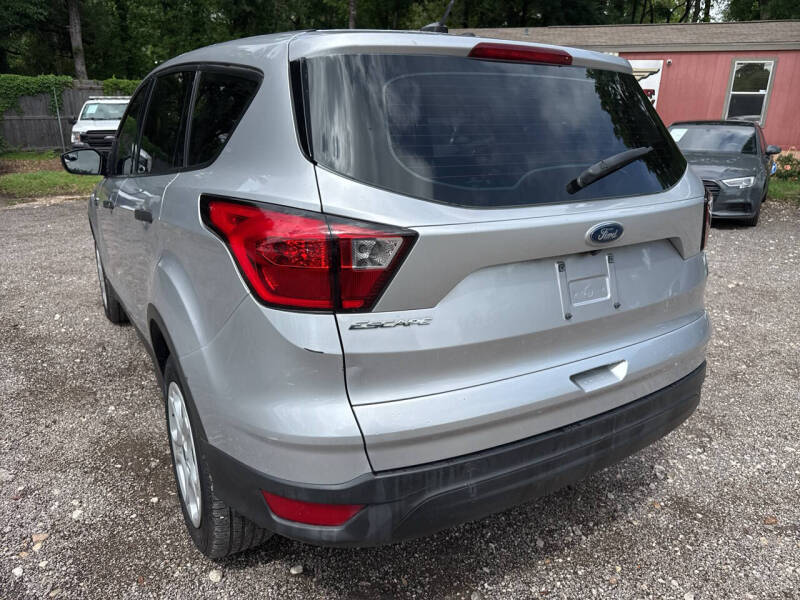 2019 Ford Escape S