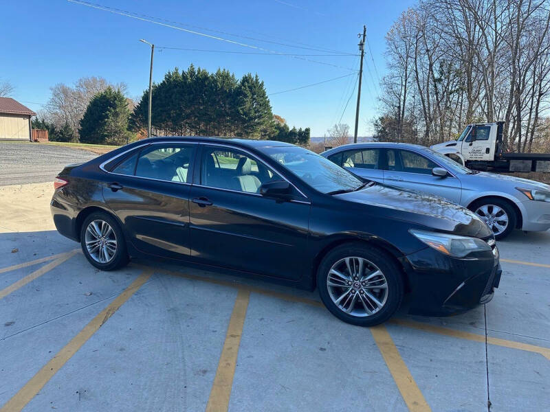 2017 Toyota Camry SE