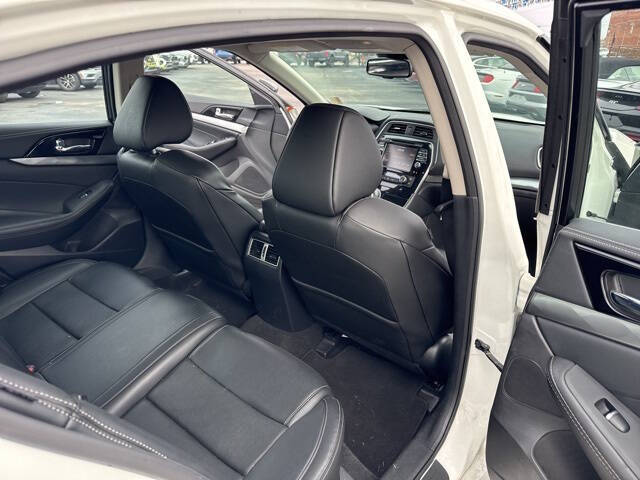 2023 Nissan Maxima 3.5 SV