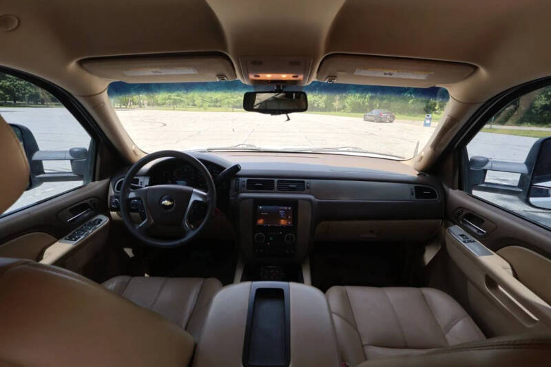 2012 Chevrolet Avalanche LT