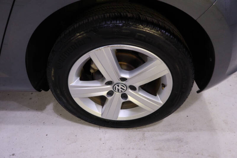 2015 Volkswagen Golf TDI S