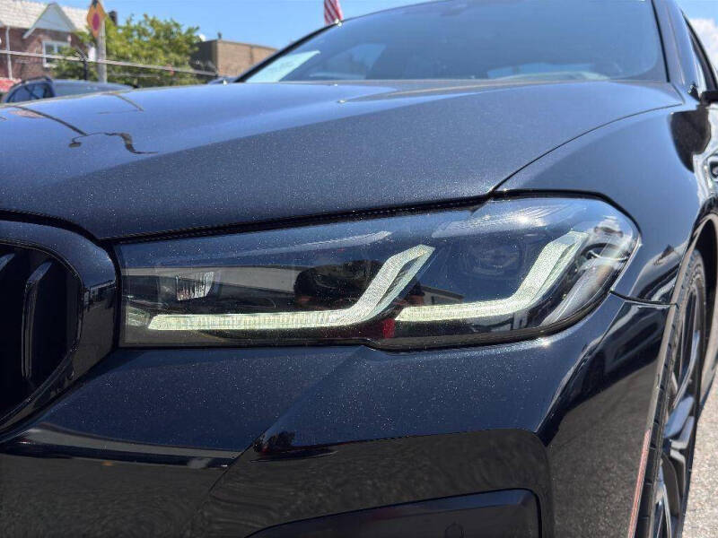 2022 BMW 5 Series 530i