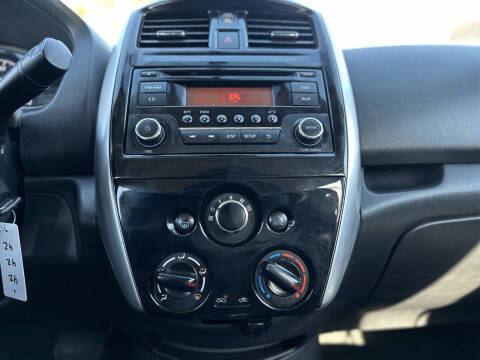 2015 Nissan Versa Note SV
