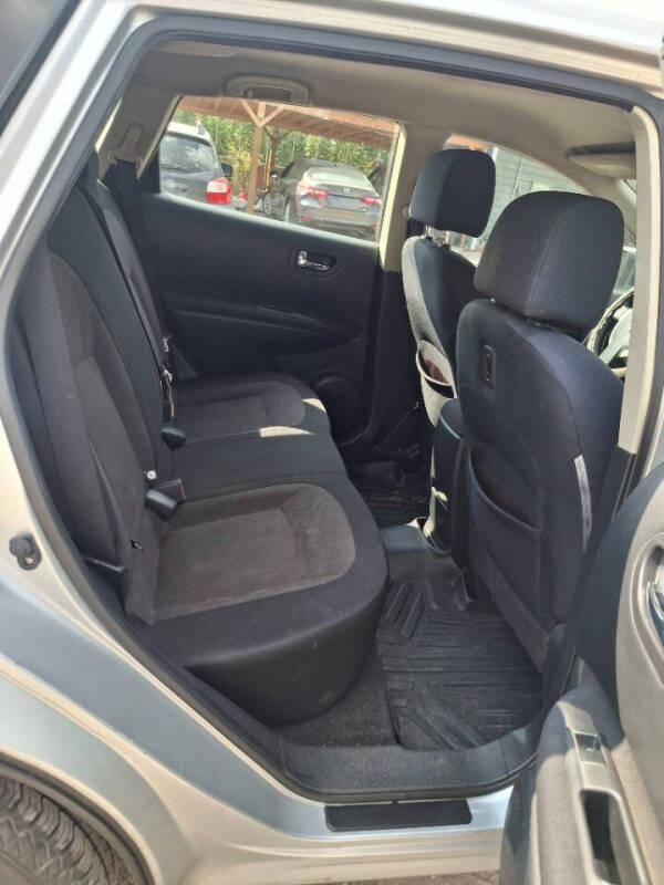 2011 Nissan Rogue SV