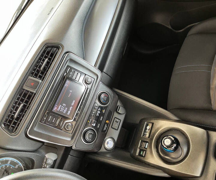 2019 Nissan LEAF S