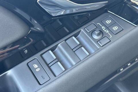 2026 Land Rover Range Rover Evoque P250 Dynamic SE