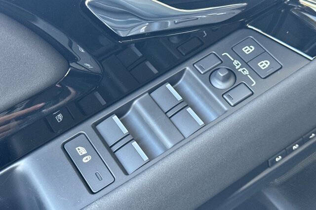 2026 Land Rover Range Rover Evoque P250 Dynamic SE