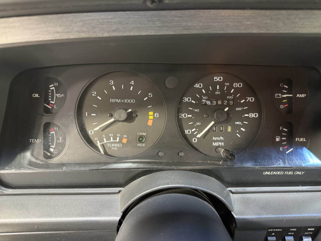 1988 Ford Thunderbird 25