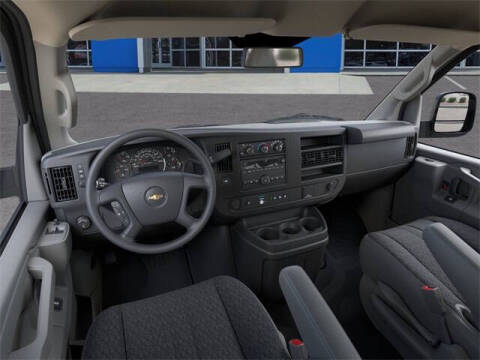 2025 Chevrolet Express 2500