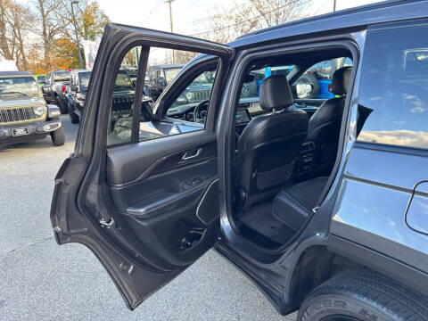 2022 Jeep Grand Cherokee Altitude