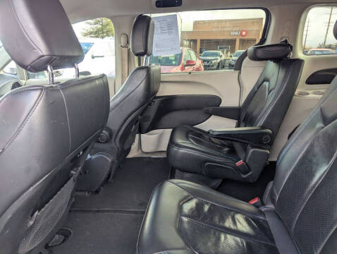 2021 Chrysler Pacifica Touring L