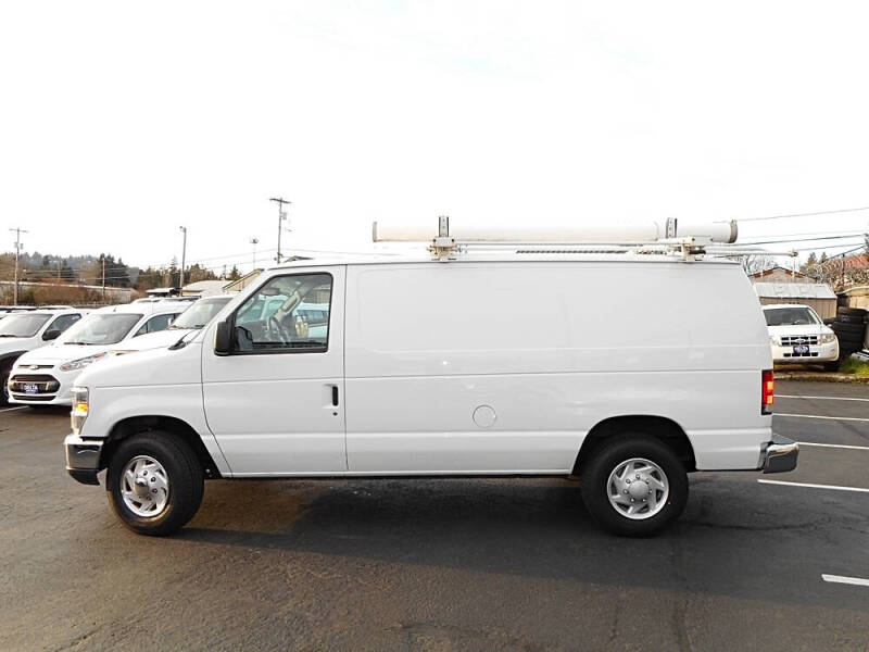 2013 Ford E-Series E-350 SD