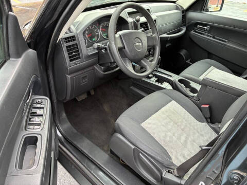 2010 Jeep Liberty Sport