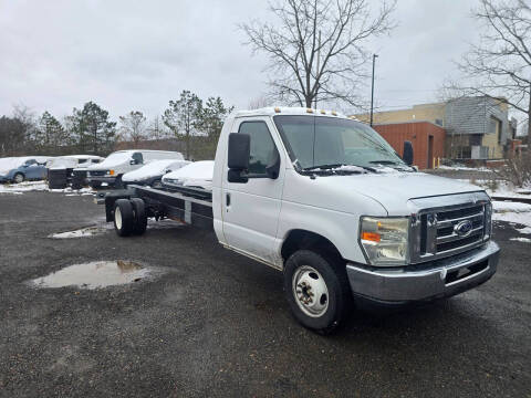 2011 Ford E-Series E-450 SD