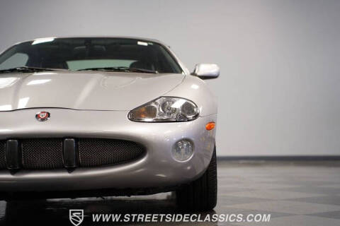 2001 Jaguar XKR