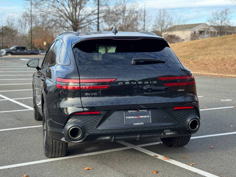 2022 Genesis GV70 2.5T Standard
