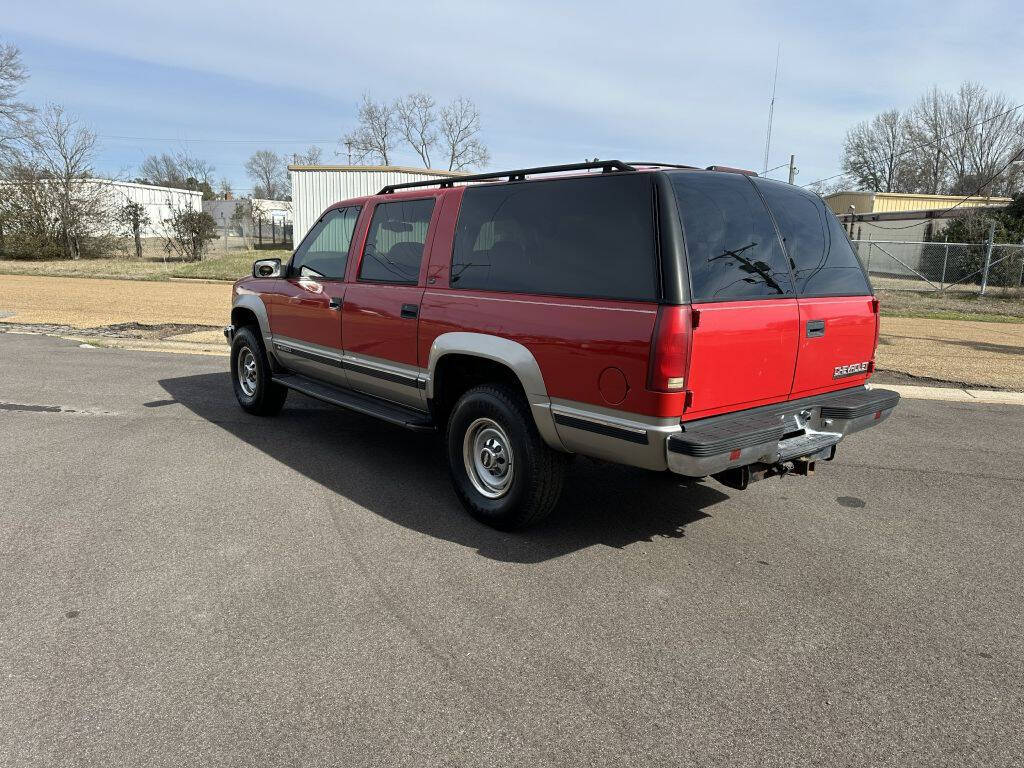1998 Chevrolet Suburban 4