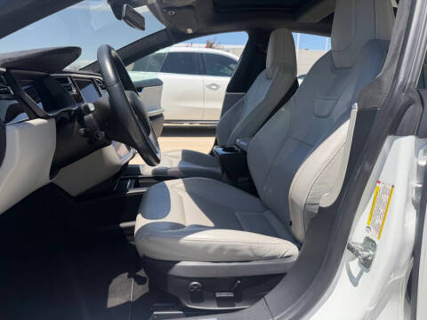 2016 Tesla Model S 90D