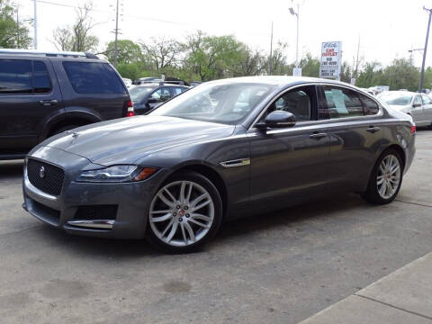 2017 Jaguar XF
