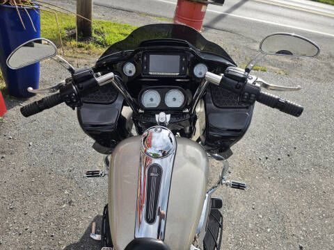 2018 Harley-Davidson FLTRX RoadGlide Hard Candy Ed