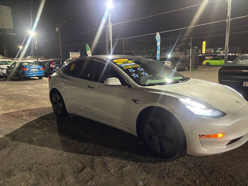 2019 Tesla Model 3 Base's photo
