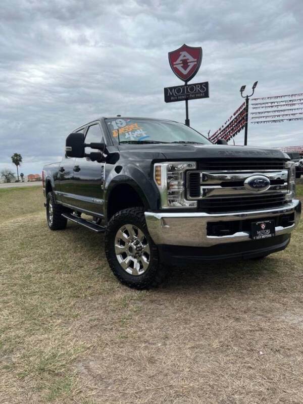 2019 Ford F-250 Super Duty for sale at A & V MOTORS in Hidalgo TX