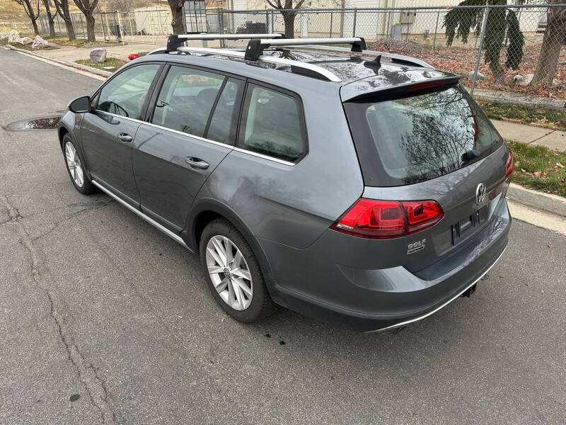 2017 Volkswagen Golf Alltrack TSI SE 4Motion