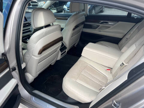 2016 BMW 7 Series 750i