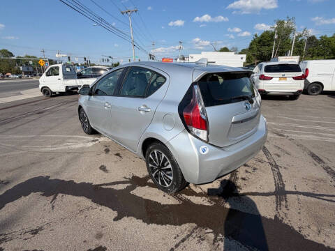 2015 Toyota Prius c One
