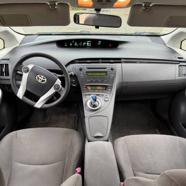 2010 Toyota Prius II