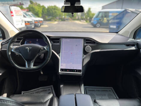 2016 Tesla Model X 75D