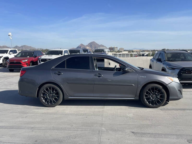 2013 Toyota Camry Hybrid LE